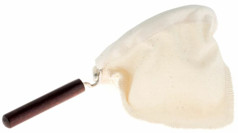 Hario Cloth Filter With Handle For Drip Pot Woodneck 480 Ml 1 Hario Cloth Filter With Handle For Drip Pot Woodneck 480 Ml